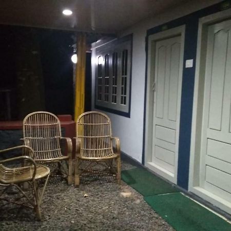 Green Garden Cottage Thekkady Extérieur photo