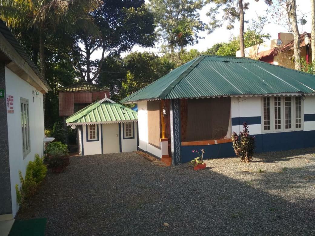 Green Garden Cottage Thekkady Extérieur photo